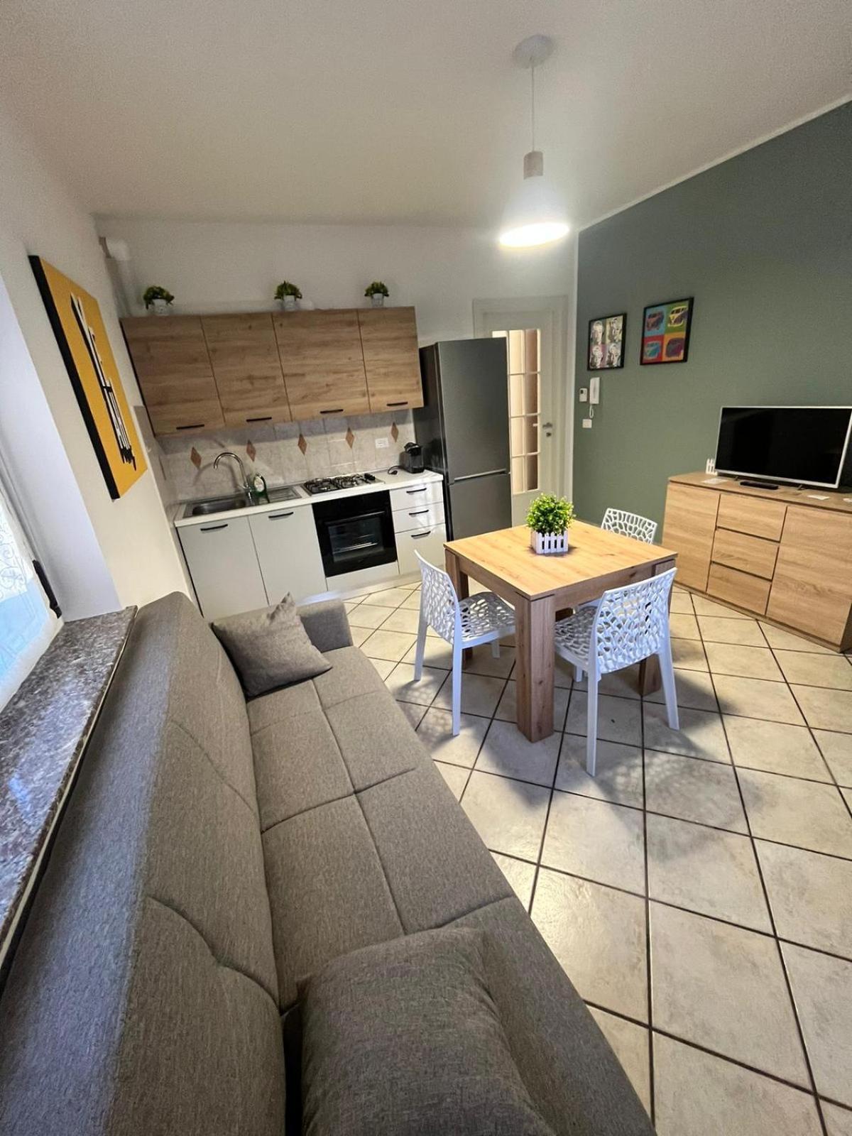 Appartamento In Villa Nico'S Home Gallarate Buitenkant foto