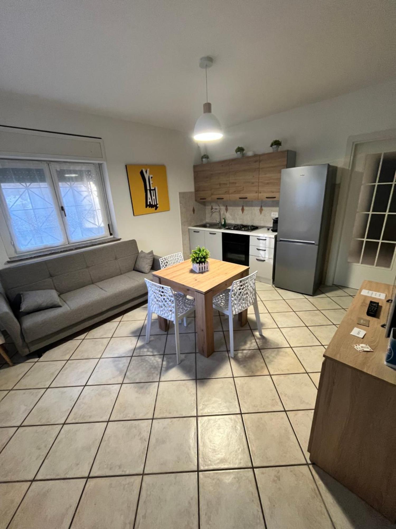Appartamento In Villa Nico'S Home Gallarate Buitenkant foto
